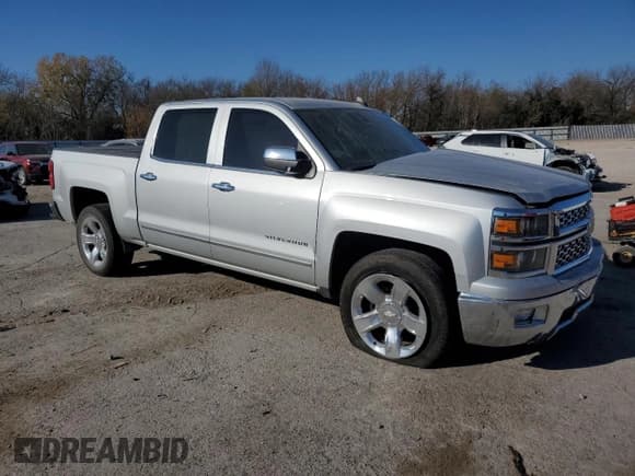 ✅ 2015 Chevrolet Silverado 1500 LTZ • VIN: 3GCPCSEC1FG273487 • Лот: 82551604. Опубликован ранее на Copart с пробегом 197 003 миль. Бесплатный доступ к архиву аукционных продаж из США и подробный отчёт об истории автомобиля на DreamBid. Изображение 4.
