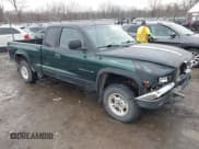 ✅ 2000 Dodge Dakota Sport • VIN: 1B7GG22N3YS539484 • Lot: 41748568. Wystawiony na IAAI z przebiegiem 290 117 mil. Bezpłatny archiwum sprzedaży aukcyjnych z USA i szczegółowy raport historii pojazdu na DreamBid. Zdjęcie 1.