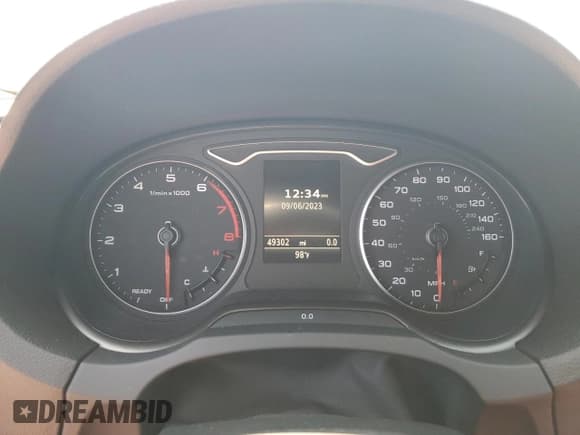 ✅ 2020 Audi A3 Premium Plus • VIN: WAUCUGFF2LA096148 • Lot: 66800683. Wystawiony na Copart z przebiegiem 49 302 mil. Bezpłatny archiwum sprzedaży aukcyjnych z USA i szczegółowy raport historii pojazdu na DreamBid. Zdjęcie 9.