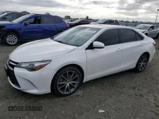 ✅ 2015 Toyota Camry SE • VIN: 4T1BF1FK2FU931005 • Lot: 91677615. Wystawiony na Copart z przebiegiem 121 460 mil. Bezpłatny archiwum sprzedaży aukcyjnych z USA i szczegółowy raport historii pojazdu na DreamBid. Zdjęcie 1.