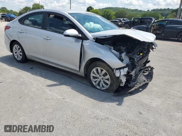 ✅ 2022 Hyundai Accent SE • VIN: 3KPC24A65NE165557 • Лот: 60912254. Опубликован ранее на Copart с пробегом 51 056 миль. Бесплатный доступ к архиву аукционных продаж из США и подробный отчёт об истории автомобиля на DreamBid. Изображение 4.