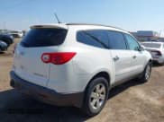 ✅ 2011 Chevrolet Traverse 1LT • VIN: 1GNKVGED6BJ198456 • Lot: 43520847. Wystawiony na IAAI z przebiegiem Nie podano. Bezpłatny archiwum sprzedaży aukcyjnych z USA i szczegółowy raport historii pojazdu na DreamBid. Zdjęcie 4.