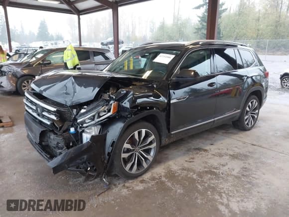 ✅ 2021 Volkswagen Atlas SEL Premium R-Line • VIN: 1V2FR2CA0MC543335 • Lot: 43714986. Listed on IAAI with 67,643 mi. Free auction sales archive from the USA and detailed vehicle history report at DreamBid. Image 2.