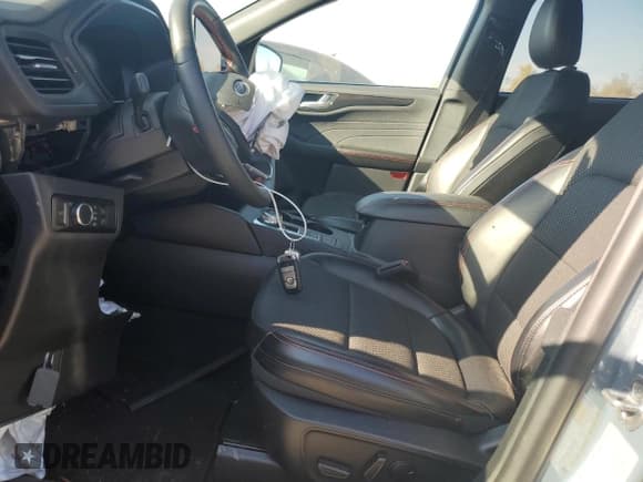 ✅ 2024 Ford Escape ST-Line • VIN: 1FMCU0MNXRUA86605 • Lot: 91007525. Listed on Copart with 7,450 mi. Free auction sales archive from the USA and detailed vehicle history report at DreamBid. Image 7.