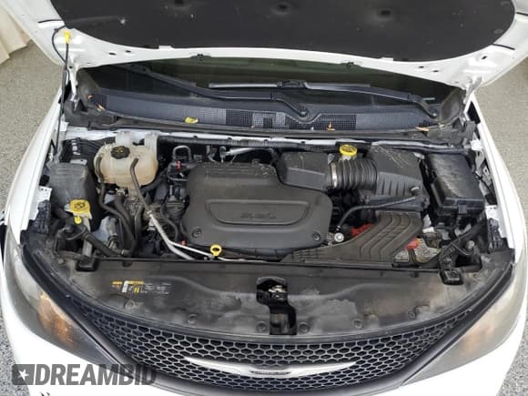 ✅ 2022 Chrysler Voyager LX • VIN: 2C4RC1CG4NR158156 • Lot: 86328915. Wystawiony na Copart z przebiegiem 62 777 mil. Bezpłatny archiwum sprzedaży aukcyjnych z USA i szczegółowy raport historii pojazdu na DreamBid. Zdjęcie 12.