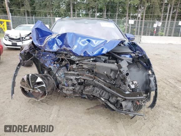 ✅ 2022 Volkswagen ID.4 Pro S • VIN: WVGGNPE26NP036269 • Lot: 42279904. Listed on IAAI with 43,959 mi. Free auction sales archive from the USA and detailed vehicle history report at DreamBid. Image 13.