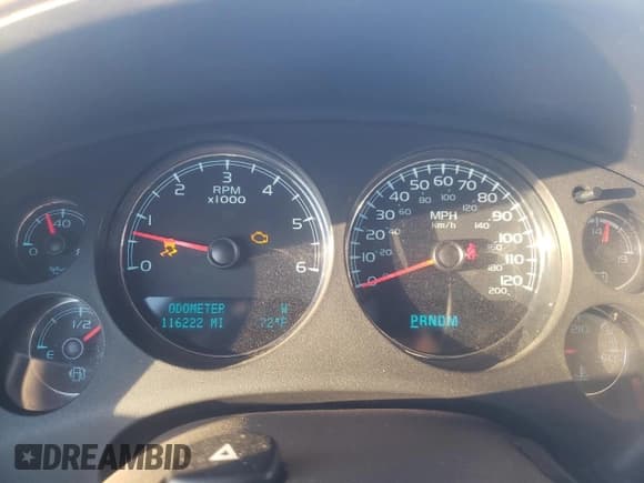 ✅ 2014 Chevrolet Suburban LT • VIN: 1GNSKJE70ER155835 • Lot: 79554444. Wystawiony na Copart z przebiegiem 116 222 mil. Bezpłatny archiwum sprzedaży aukcyjnych z USA i szczegółowy raport historii pojazdu na DreamBid. Zdjęcie 9.