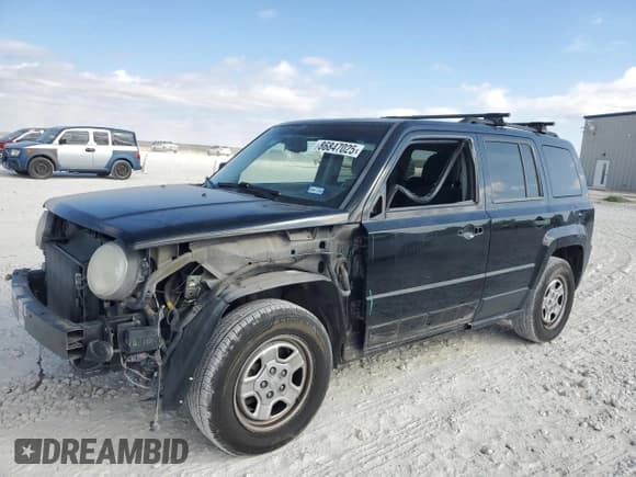 ✅ 2014 Jeep Patriot Sport • VIN: 1C4NJPBA9ED502216 • Lot: 86847025. Listed on Copart with 166,397 mi. Free auction sales archive from the USA and detailed vehicle history report at DreamBid. Image 1.