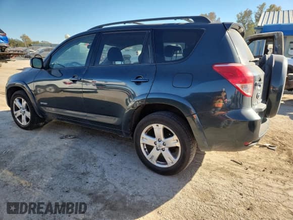 ✅ 2008 Toyota RAV4 Sport • VIN: JTMZD32V885099137 • Lot: 90758295. Listed on Copart with 211,427 mi. Free auction sales archive from the USA and detailed vehicle history report at DreamBid. Image 2.