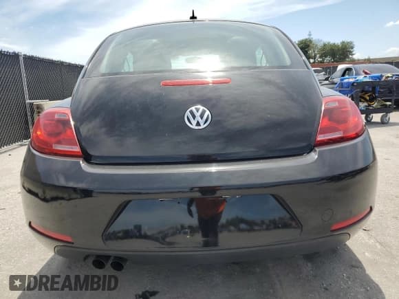 ✅ 2015 Volkswagen Beetle Fleet Edition • VIN: 3VWF17AT6FM631525 • Lot: 64069985. Listed on Copart with 71,527 mi. Free auction sales archive from the USA and detailed vehicle history report at DreamBid. Image 6.