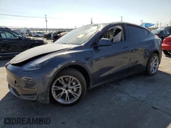 ✅ 2023 Tesla Model Y • VIN: 7SAYGDED7PF963865 • Lot: 69295755. Listed on Copart with 11,750 mi. Free auction sales archive from the USA and detailed vehicle history report at DreamBid. Image 1.
