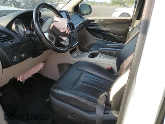 ✅ 2019 Dodge Grand Caravan Crew • VIN: 2C4RDGDG9KR601119 • Lot: 68412885. Wystawiony na Copart z przebiegiem Nie podano. Bezpłatny archiwum sprzedaży aukcyjnych z USA i szczegółowy raport historii pojazdu na DreamBid. Zdjęcie 7.