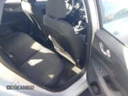 ✅ 2020 Kia Forte LXS • VIN: 3KPF24ADXLE176174 • Lot: 43510285. Wystawiony na IAAI z przebiegiem 9 896 mil. Bezpłatny archiwum sprzedaży aukcyjnych z USA i szczegółowy raport historii pojazdu na DreamBid. Zdjęcie 8.