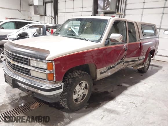 ✅ 1992 Chevrolet Silverado 1500 • VIN: 2GCEK19K0N1134500 • Лот: 41697424. Опубликован ранее на IAAI с пробегом 201 018 миль. Бесплатный доступ к архиву аукционных продаж из США и подробный отчёт об истории автомобиля на DreamBid. Изображение 2.