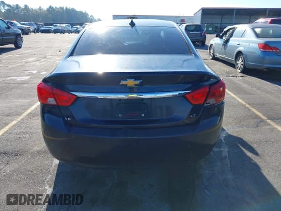 ✅ 2015 Chevrolet Impala LT • VIN: 2G1125S35F9215111 • Лот: 43888796. Опубликован ранее на IAAI с пробегом 212 052 миль. Бесплатный доступ к архиву аукционных продаж из США и подробный отчёт об истории автомобиля на DreamBid. Изображение 16.