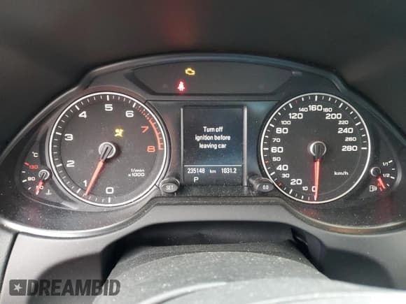 ✅ 2015 Audi Q5 Premium Plus • VIN: WA1VFCFP8FA086326 • Lot: 82261654. Listed on Copart with 235,148 mi. Free auction sales archive from the USA and detailed vehicle history report at DreamBid. Image 9.