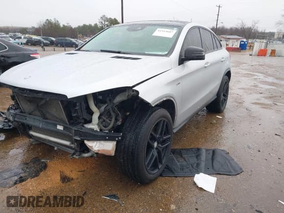 ✅ 2016 Mercedes-Benz GLE 450 AMG • VIN: 4JGED6EB6GA006988 • Lot: 41515687. Wystawiony na IAAI z przebiegiem 119 028 mil. Bezpłatny archiwum sprzedaży aukcyjnych z USA i szczegółowy raport historii pojazdu na DreamBid. Zdjęcie 18.