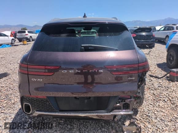 ✅ 2022 Genesis GV70 2.5T • VIN: KMUMADTB1NU066265 • Lot: 63452265. Wystawiony na Copart z przebiegiem 15 284 mil. Bezpłatny archiwum sprzedaży aukcyjnych z USA i szczegółowy raport historii pojazdu na DreamBid. Zdjęcie 6.