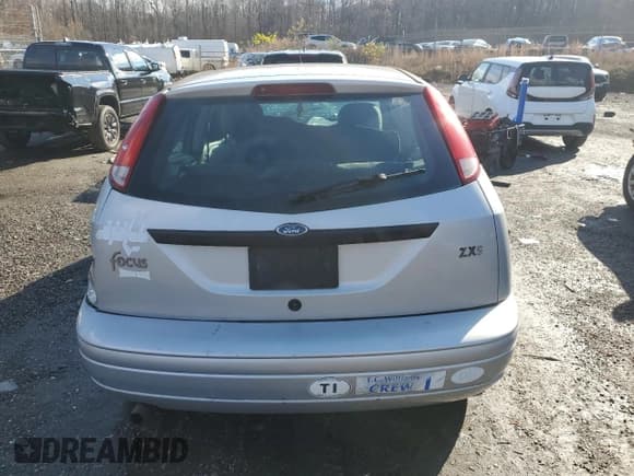 ✅ 2004 Ford Focus ZX5 • VIN: 3FAFP37384R123953 • Lot: 81624024. Listed on Copart with Not provided. Free auction sales archive from the USA and detailed vehicle history report at DreamBid. Image 6.