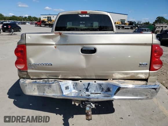 2005 Dodge Dakota SLT with VIN 1D7HW48N15S260885, listed as a Copart auction lot 71652084 with 189,214 mi miles and Salvage title. Bid and sale history available at DreamBid. Image 6.