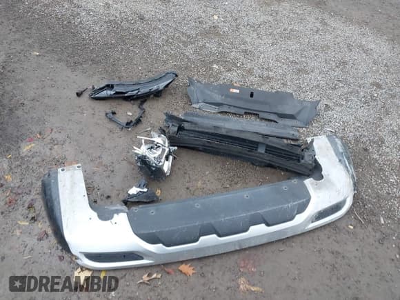 ✅ 2022 Mitsubishi Outlander SEL • VIN: JA4J4VA81NZ072879 • Lot: 43494525. Listed on IAAI with 51,725 mi. Free auction sales archive from the USA and detailed vehicle history report at DreamBid. Image 12.