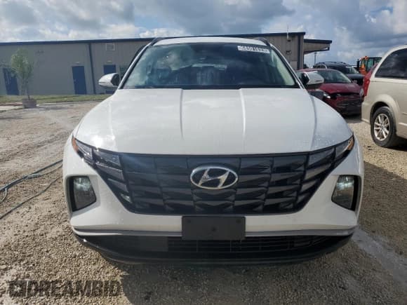 ✅ 2023 Hyundai Tucson SEL • VIN: 5NMJB3AE8PH196791 • Lot: 68501633. Wystawiony na Copart z przebiegiem 18 075 mil. Bezpłatny archiwum sprzedaży aukcyjnych z USA i szczegółowy raport historii pojazdu na DreamBid. Zdjęcie 5.