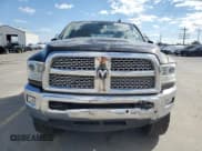 ✅ 2017 Ram 2500 Laramie • VIN: 3C6UR5FL7HG720142 • Lot: 85844065. Wystawiony na Copart z przebiegiem 130 863 mil. Bezpłatny archiwum sprzedaży aukcyjnych z USA i szczegółowy raport historii pojazdu na DreamBid. Zdjęcie 5.