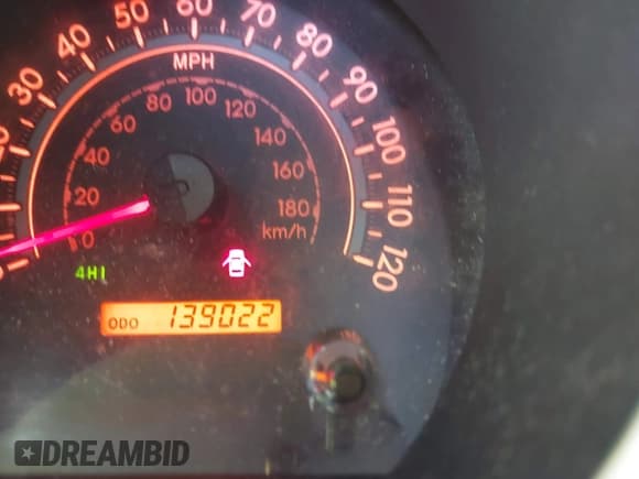 ✅ 2010 Toyota Tundra • VIN: 5TFUY5F17AX114822 • Lot: 43771752. Listed on IAAI with 139,022 mi. Free auction sales archive from the USA and detailed vehicle history report at DreamBid. Image 15.