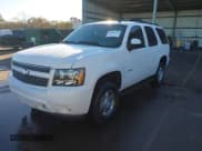 ✅ 2013 Chevrolet Tahoe LT • VIN: 1GNSCBE03DR355127 • Lot: 43810176. Wystawiony na IAAI z przebiegiem 300 542 mil. Bezpłatny archiwum sprzedaży aukcyjnych z USA i szczegółowy raport historii pojazdu na DreamBid. Zdjęcie 2.