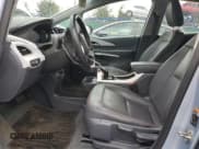 ✅ 2017 Chevrolet Bolt EV Premier • VIN: 1G1FX6S09H4160185 • Lot: 55984055. Wystawiony na Copart z przebiegiem 51 956 mil. Bezpłatny archiwum sprzedaży aukcyjnych z USA i szczegółowy raport historii pojazdu na DreamBid. Zdjęcie 7.