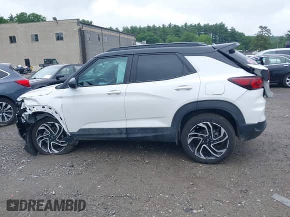 2025 Chevrolet TrailBlazer RS с VIN KL79MUSLXSB042240, выставлен на аукционе IAAI как лот 42485060 с пробегом 6 141 миль миль и . История ставок и продаж доступна на DreamBid. Изображение 14.