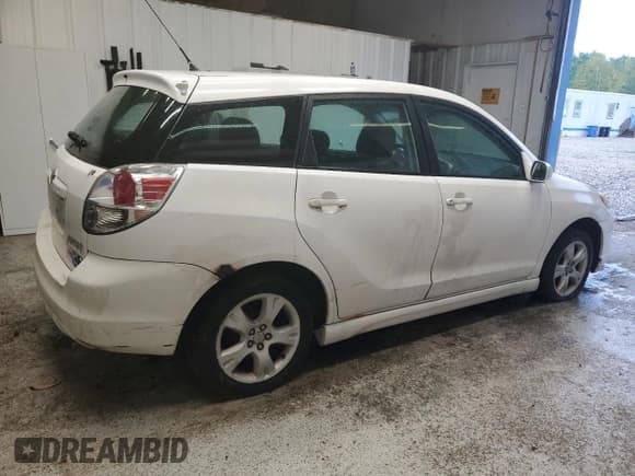 ✅ 2005 Toyota Matrix XR • VIN: 2T1LR30E15C498190 • Лот: 83766815. Опубликован ранее на Copart с пробегом 181 695 миль. Бесплатный доступ к архиву аукционных продаж из США и подробный отчёт об истории автомобиля на DreamBid. Изображение 3.