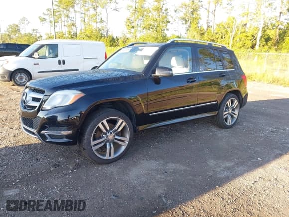 ✅ 2013 Mercedes-Benz GLK 350 • VIN: WDCGG5HB7DG007693 • Lot: 43309101. Wystawiony na IAAI z przebiegiem 163 160 mil. Bezpłatny archiwum sprzedaży aukcyjnych z USA i szczegółowy raport historii pojazdu na DreamBid. Zdjęcie 2.