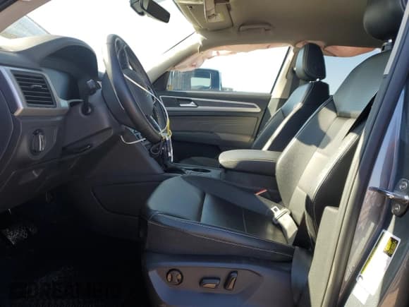 ✅ 2022 Volkswagen Atlas SE • VIN: 1V2DP2CA6NC533553 • Lot: 44554525. Listed on Copart with 23,004 mi. Free auction sales archive from the USA and detailed vehicle history report at DreamBid. Image 7.