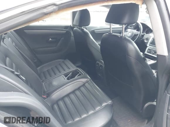 ✅ 2011 Volkswagen CC Sport • VIN: WVWNP7AN2BE711824 • Lot: 43833693. Listed on IAAI with 190,292 mi. Free auction sales archive from the USA and detailed vehicle history report at DreamBid. Image 8.