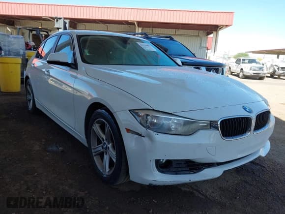 ✅ 2015 BMW 3 Series 328i • VIN: WBA3C1C58FP853308 • Lot: 42130473. Listed on IAAI with 120,578 mi. Free auction sales archive from the USA and detailed vehicle history report at DreamBid. Image 1.