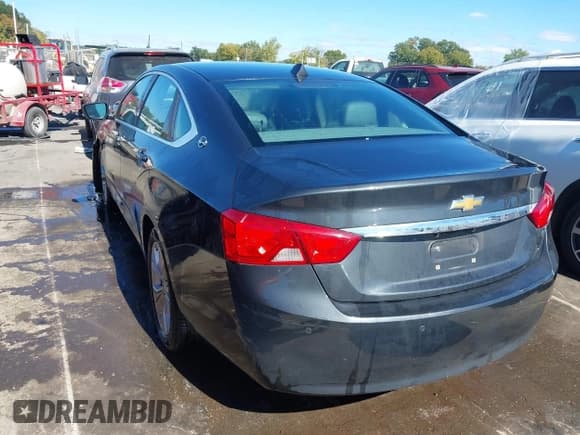✅ 2014 Chevrolet Impala LT • VIN: 2G1115SLXE9193219 • Lot: 43448513. Listed on IAAI with 224,522 mi. Free auction sales archive from the USA and detailed vehicle history report at DreamBid. Image 3.