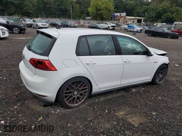 ✅ 2017 Volkswagen Golf GTI S • VIN: 3VW4T7AU7HM055165 • Lot: 71966165. Listed on Copart with Not provided. Free auction sales archive from the USA and detailed vehicle history report at DreamBid. Image 3.