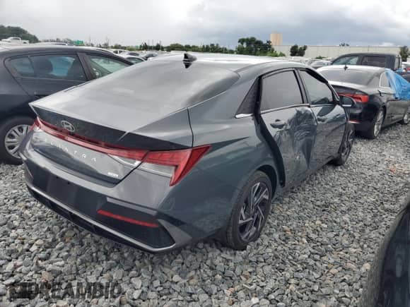 2025 Hyundai Elantra Limited с VIN KMHLN4DJ3SU161409, выставлен на аукционе Copart как лот 71770395 с пробегом 5 331 миль миль и Списание • Salvage title. История ставок и продаж доступна на DreamBid. Изображение 3.