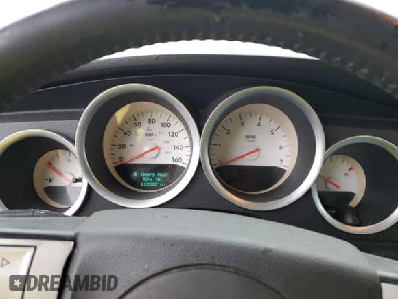 ✅ 2006 Dodge Charger R/T • VIN: 2B3KA53H96H176538 • Lot: 85924595. Wystawiony na Copart z przebiegiem 112 282 mil. Bezpłatny archiwum sprzedaży aukcyjnych z USA i szczegółowy raport historii pojazdu na DreamBid. Zdjęcie 9.