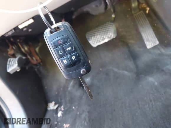 2015 Chevrolet Equinox LT с VIN 2GNALCEK0F6378852, выставлен на аукционе IAAI как лот 43438849 с пробегом 170 757 миль миль и . История ставок и продаж доступна на DreamBid. Изображение 11.