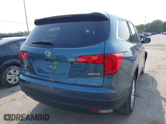 ✅ 2017 Honda Pilot LX • VIN: 5FNYF6H17HB088432 • Lot: 43070247. Wystawiony na IAAI z przebiegiem 38 788 mil. Bezpłatny archiwum sprzedaży aukcyjnych z USA i szczegółowy raport historii pojazdu na DreamBid. Zdjęcie 4.