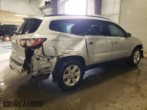 ✅ 2014 Chevrolet Traverse LT • VIN: 1GNKRHKD0EJ278404 • Lot: 85094224. Wystawiony na Copart z przebiegiem 151 733 mil. Bezpłatny archiwum sprzedaży aukcyjnych z USA i szczegółowy raport historii pojazdu na DreamBid. Zdjęcie 3.
