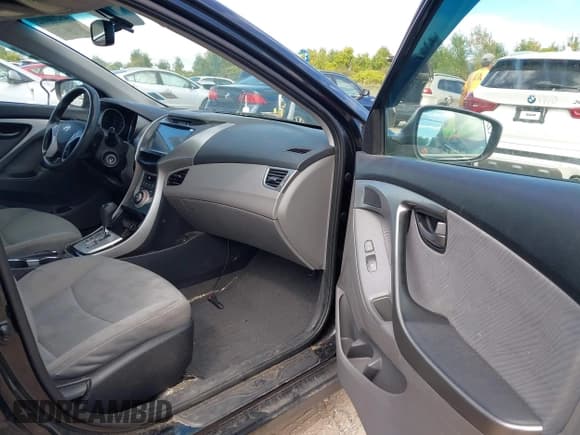 ✅ 2012 Hyundai Elantra Limited • VIN: 5NPDH4AE0CH133280 • Лот: 43244402. Опубликован ранее на IAAI с пробегом 190 648 миль. Бесплатный доступ к архиву аукционных продаж из США и подробный отчёт об истории автомобиля на DreamBid. Изображение 5.