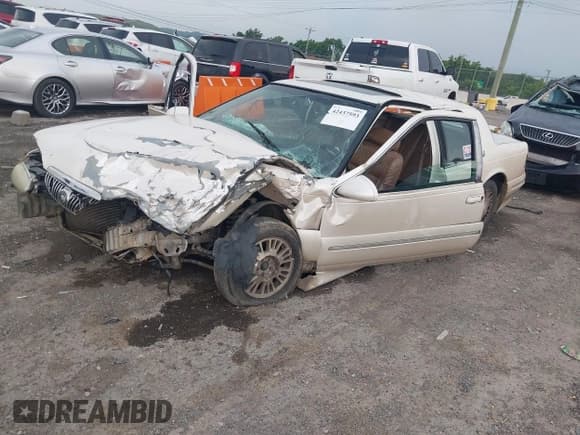✅ 1996 Mercury Cougar XR7 • VIN: 1MELM62W0TH614346 • Lot: 42437593. Listed on IAAI with 108,139 mi. Free auction sales archive from the USA and detailed vehicle history report at DreamBid. Image 2.