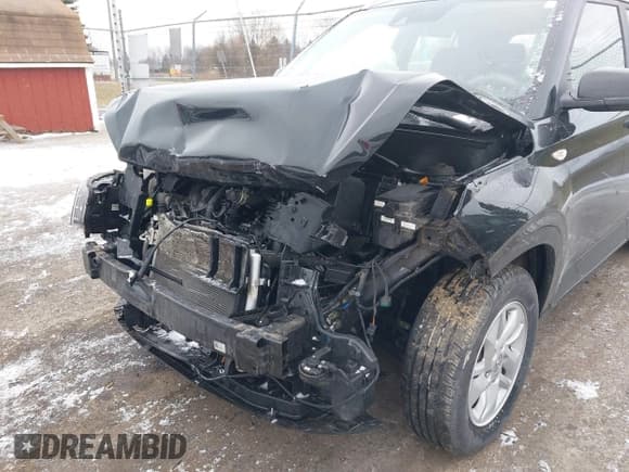 ✅ 2020 Hyundai Venue SEL • VIN: KMHRC8A37LU053700 • Lot: 41253662. Listed on IAAI with 102,226 mi. Free auction sales archive from the USA and detailed vehicle history report at DreamBid. Image 6.