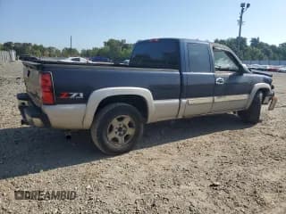 ✅ 2005 Chevrolet Silverado 1500 Z71 • VIN: 1GCEK19B15Z220342 • Лот: 70434394. Опубликован ранее на Copart с пробегом 315 239 миль. Бесплатный доступ к архиву аукционных продаж из США и подробный отчёт об истории автомобиля на DreamBid. Изображение 3.