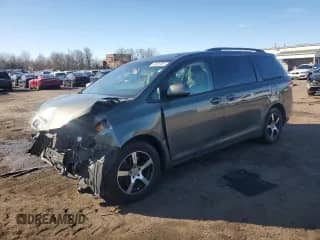 2011 Toyota Sienna XLE AAS с VIN 5TDYK3DC4BS052508, выставлен на аукционе Copart как лот 46055985 с пробегом 123 254 миль миль и На запчасти • Non repairable. История ставок и продаж доступна на DreamBid. Изображение 1.