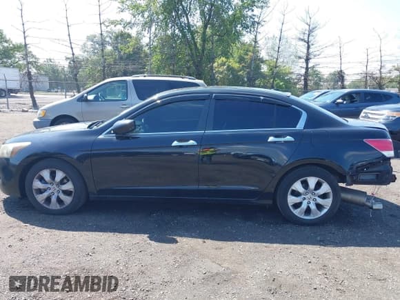✅ 2010 Honda Accord EX-L • VIN: 5KBCP3F83AB003096 • Lot: 43108931. Listed on IAAI with 151,824 mi. Free auction sales archive from the USA and detailed vehicle history report at DreamBid. Image 14.