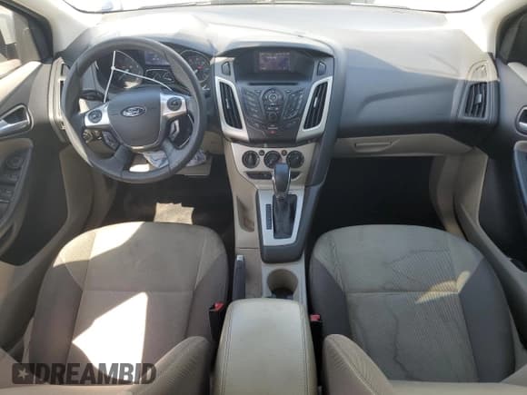 ✅ 2013 Ford Focus SE • VIN: 1FADP3F27DL313211 • Lot: 55248925. Wystawiony na Copart z przebiegiem 134 211 mil. Bezpłatny archiwum sprzedaży aukcyjnych z USA i szczegółowy raport historii pojazdu na DreamBid. Zdjęcie 8.